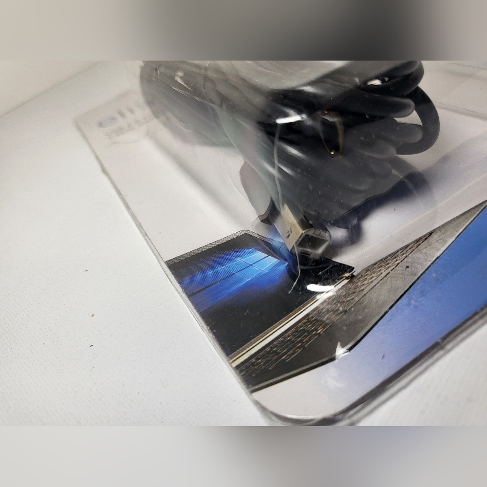 🕳️ USB Cable - Picture 4 of 4